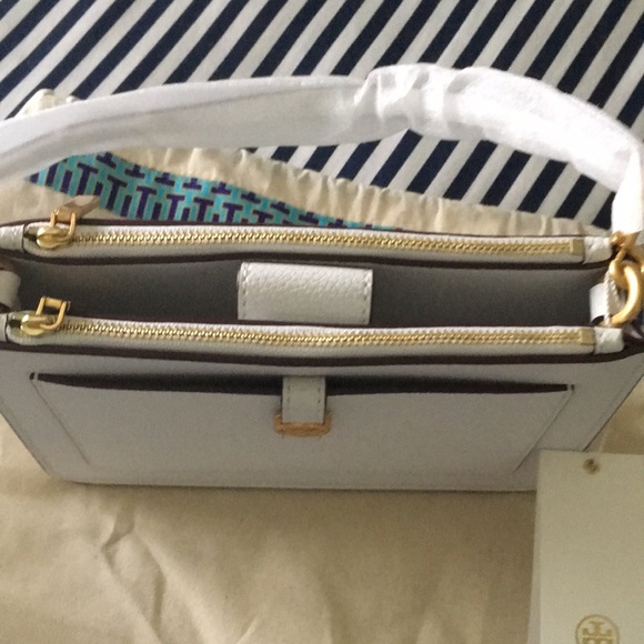 TORY BURCH SMALL LEATHER WALKER CROSSBODY BAG IN GARDENIA - Picture 2 of 5